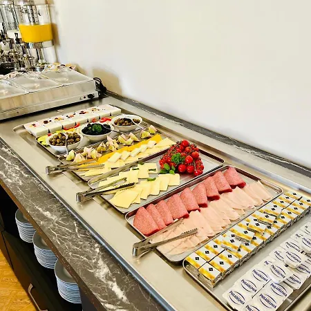 Blue Messe מלון 3*