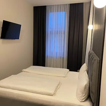 Отель Blue Messe